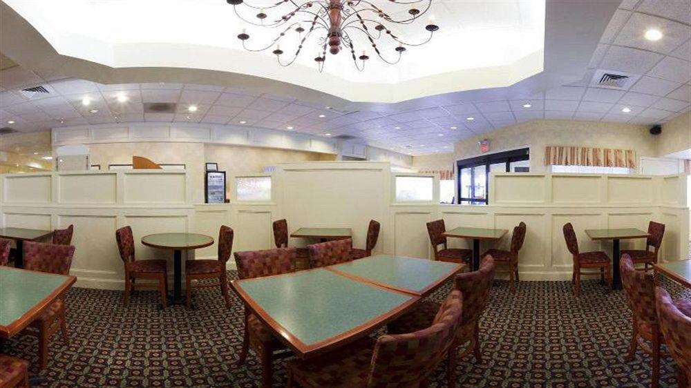 La Quinta Inn & Suites By Wyndham Springfield Eksteriør billede
