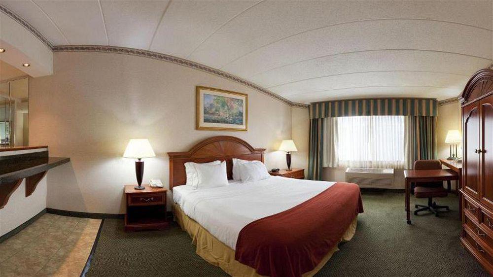 La Quinta Inn & Suites By Wyndham Springfield Eksteriør billede
