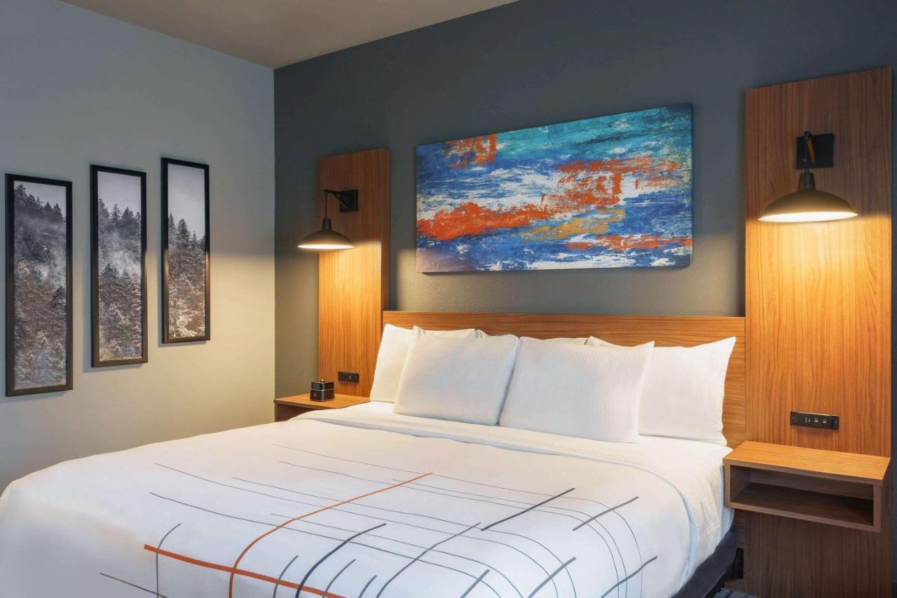 La Quinta Inn & Suites By Wyndham Springfield Eksteriør billede