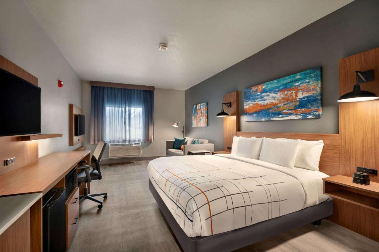 La Quinta Inn & Suites By Wyndham Springfield Eksteriør billede