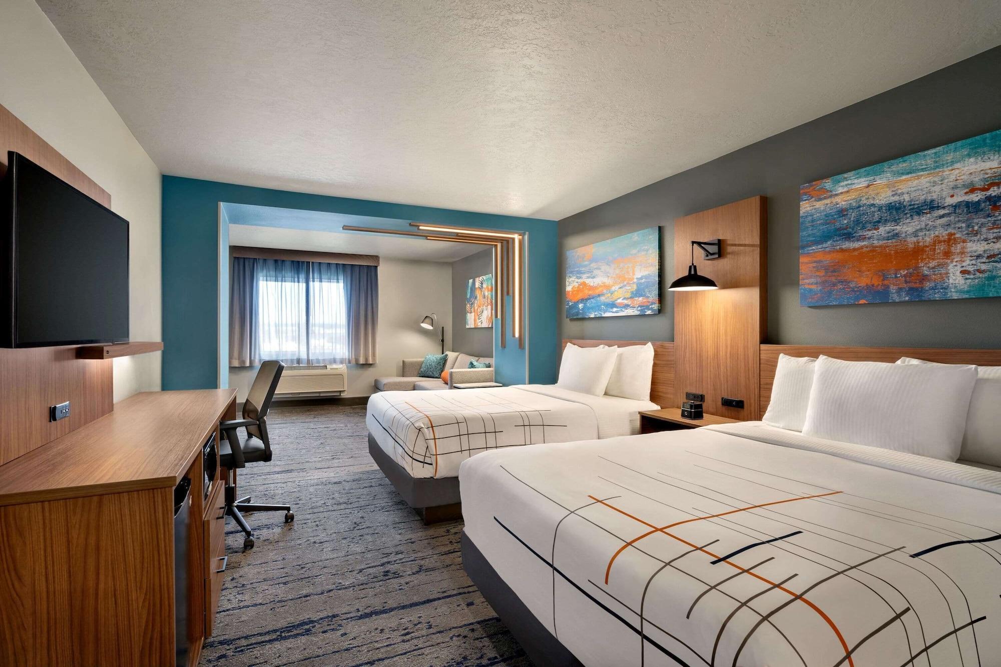 La Quinta Inn & Suites By Wyndham Springfield Eksteriør billede