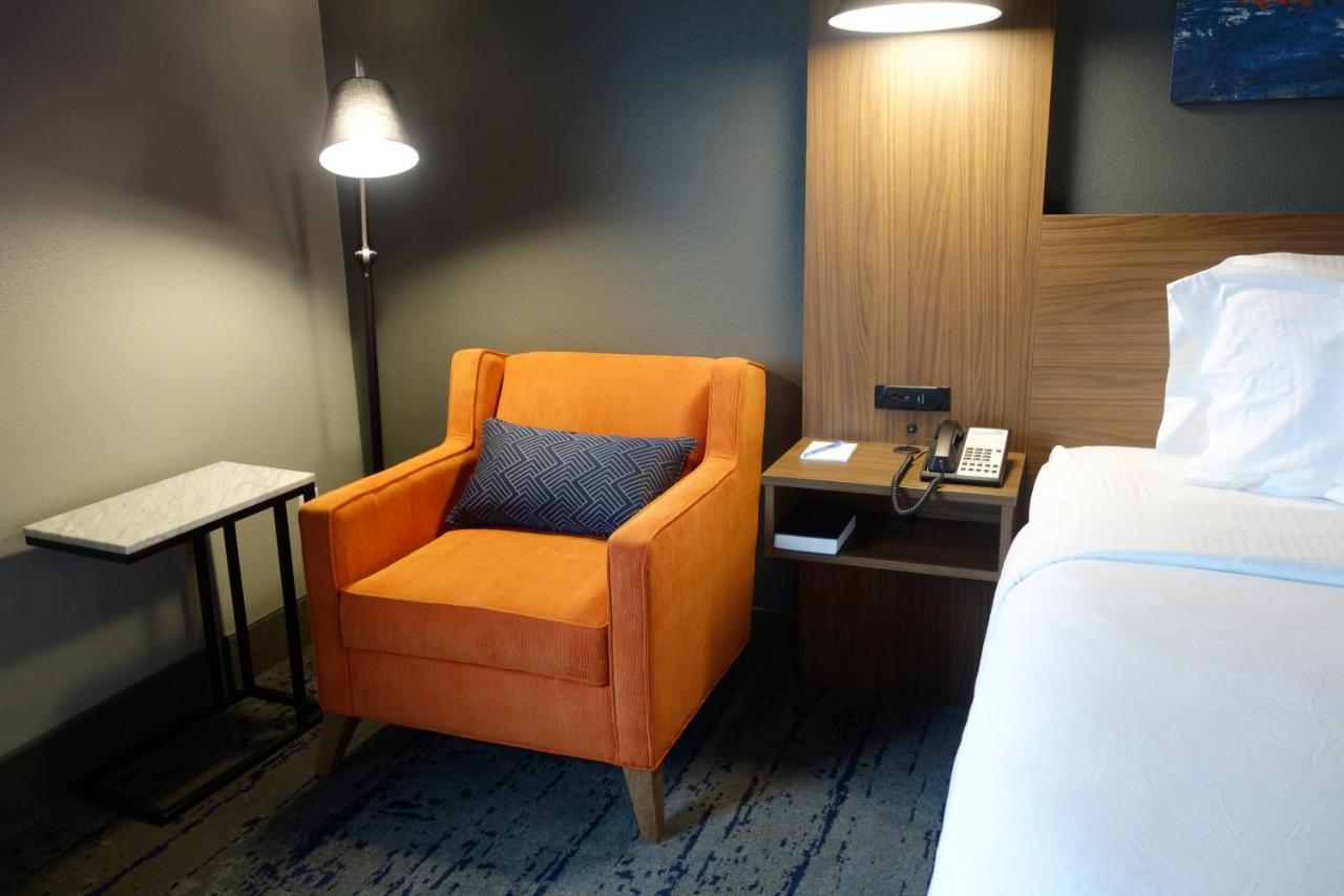La Quinta Inn & Suites By Wyndham Springfield Eksteriør billede